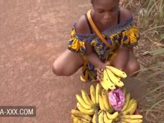 Black banana seller teenager seduced for a tremendous sex