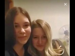 [periscope] ucraino giovanissima ragazze pratica bussing
