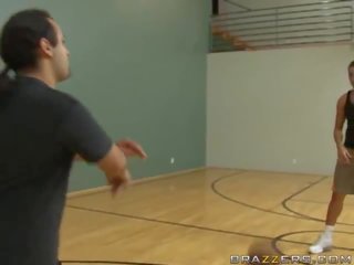 Capri cavanni fucked lược tại bóng rổ tòa án chương trình